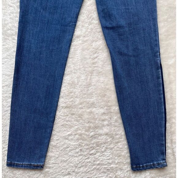 NWT Fashion Nova Stay In Line Mid Rise Skinny Jeans - Medium Wash, Size 5 - Picture 13 of 16